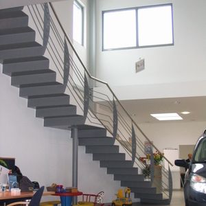 Faltwerkstreppe - Wolf