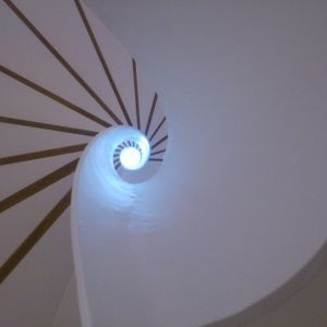 Wangentreppe mit Gländerwange