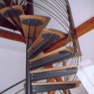 Spindeltreppe Doppelkragarm